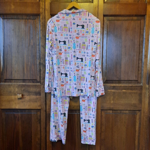 Nick & Nora Modal Blend 2 Piece Light Pink Sewing Seamstress Themed Pajama Set - Picture 2 of 16